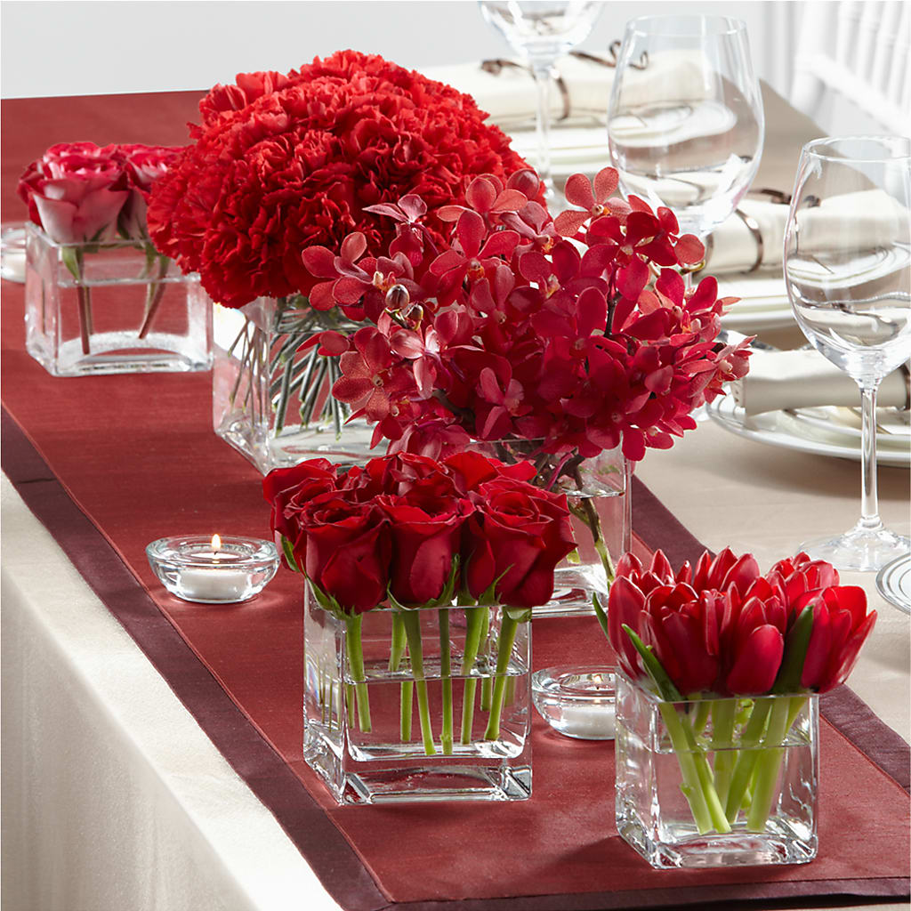 Modern Grace Centerpiece – Flowers By Diane, Bridgewater MA
