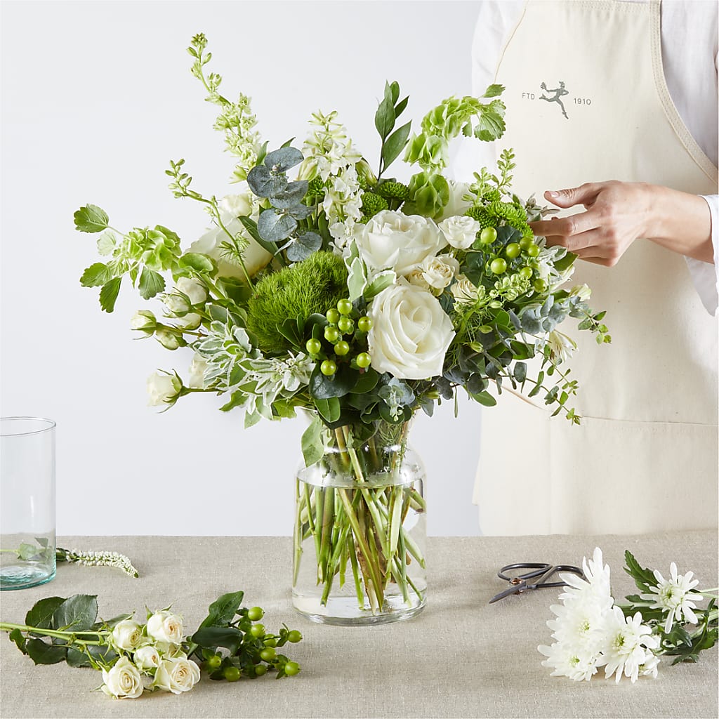 Irish Garden - A Florist Original –  Flowers By Diane, Bridgewater MA